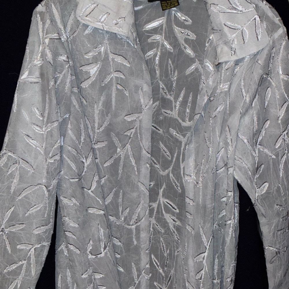 Vintage Valentina 
Gray Leaf Pattern Blouse
